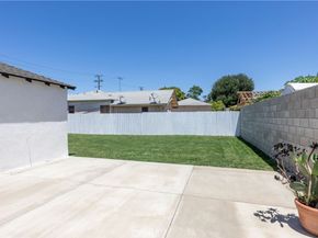 3240 Pacific Avenue, Long Beach CA 90807