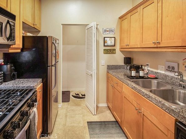 3311 Watermarke Place, Irvine CA 92612
