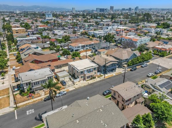 3315 W 17th Street, Los Angeles CA 90019