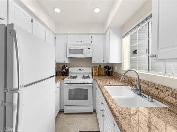 777 S Citrus Avenue 221, Azusa CA 91702