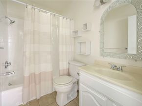 3813 Huron Avenue 4, Culver City CA 90232