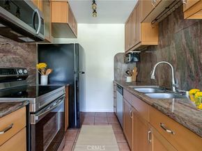 3813 Huron Avenue 4, Culver City CA 90232