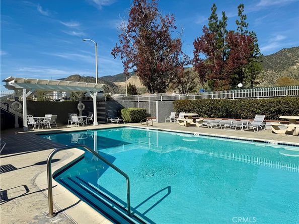 1641 Dimas Ct, Azusa CA 91702