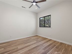 4208 New York Ave, La Crescenta CA 91214