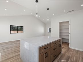 4208 New York Ave, La Crescenta CA 91214