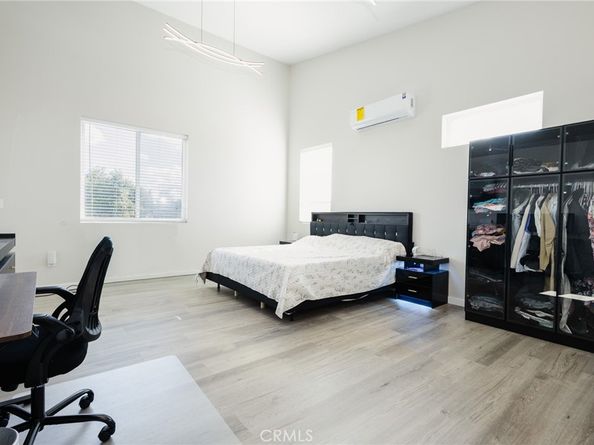 4284 Dwight, San Diego CA 92105