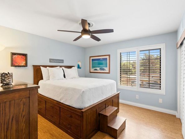 12007 Alta Carmel Court 325, San Diego CA 92128