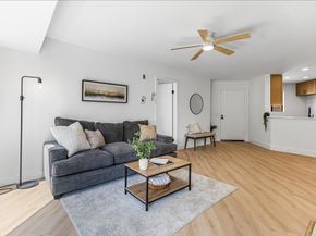 9755 Mesa Springs Way 126, San Diego CA 92126