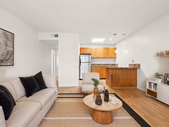 4329 Central Ave Apt 5, San Diego CA 92105