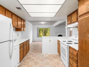 9853 Genesee Ave Avenue, San Diego CA 92121