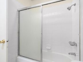 9853 Genesee Ave Avenue, San Diego CA 92121