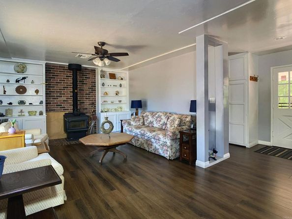434 Mountain View Rd, El Cajon CA 92021