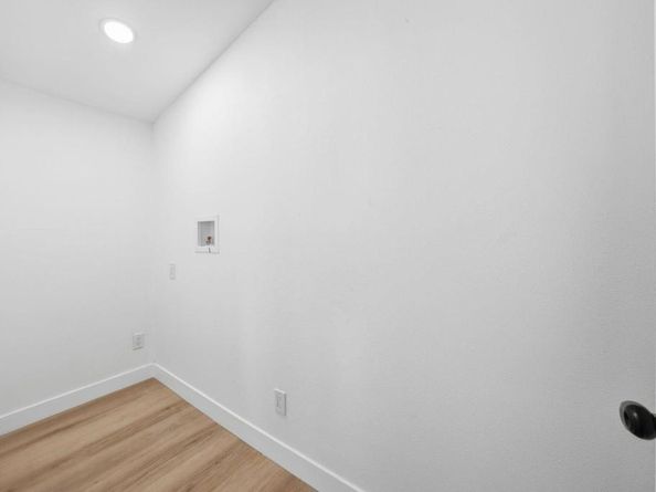 2828 Mission Village Dr, San Diego CA 92123