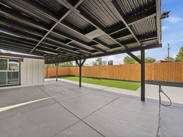 2828 Mission Village Dr, San Diego CA 92123