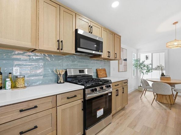 2828 Mission Village Dr, San Diego CA 92123