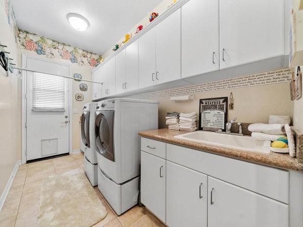 1608 Hamilton Lane, Escondido CA 92029