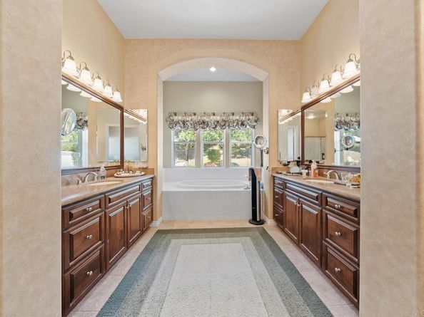 1608 Hamilton Lane, Escondido CA 92029