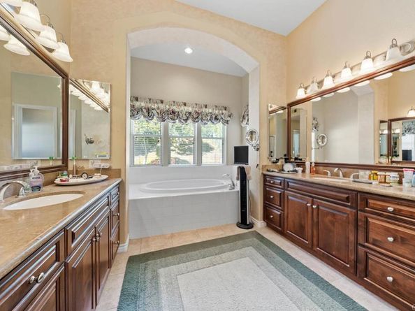 1608 Hamilton Lane, Escondido CA 92029