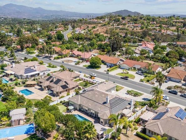 1608 Hamilton Lane, Escondido CA 92029