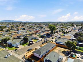 702 4 Oaklawn Avenue, Chula Vista CA 91910