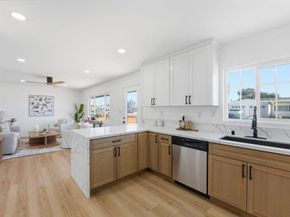 702 4 Oaklawn Avenue, Chula Vista CA 91910