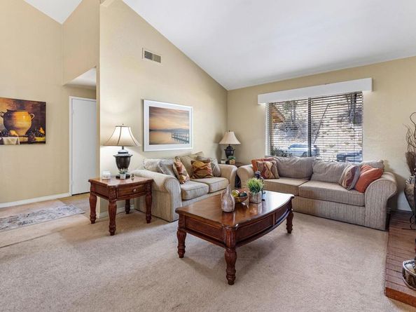 10065 Canyonview, Spring Valley CA 91977