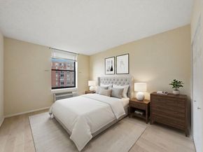 2 Constitution Ct 1008, Hoboken NJ 07030