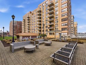 2 Constitution Ct 1008, Hoboken NJ 07030