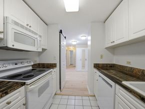 2 Constitution Ct 1008, Hoboken NJ 07030