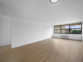 7000 Kennedy Blvd Apt. 25F, Guttenberg NJ 07093-4811