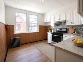 15 Newark Bay Ct, Bayonne NJ 07002
