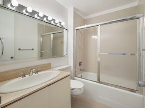 7004 Blvd East 40G, Guttenberg NJ 07093