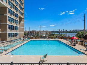 7004 Blvd East 40G, Guttenberg NJ 07093