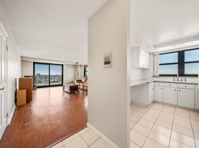 7855 Blvd East 19L, North Bergen NJ 07047
