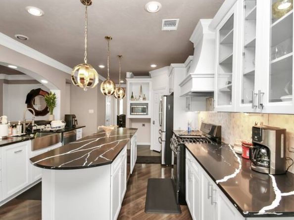 5526 Darschelle Drive, Houston TX 77069