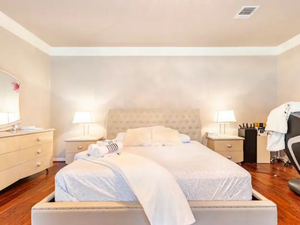 5526 Darschelle Drive, Houston TX 77069
