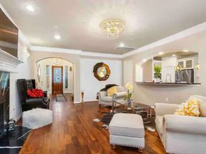 5526 Darschelle Drive, Houston TX 77069