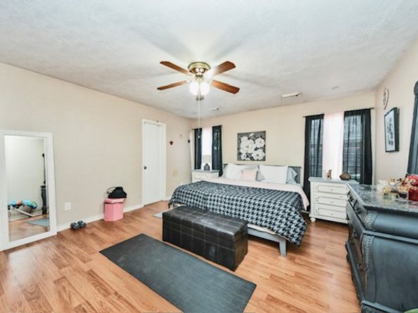 8210 Alabaster Drive, Houston TX 77083
