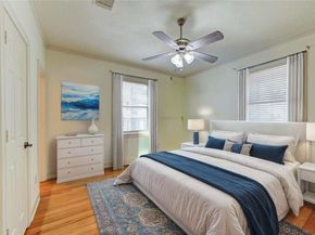 122 Vieux Carre Drive, Houston TX 77009