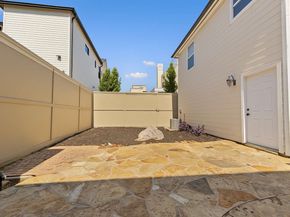122 Vieux Carre Drive, Houston TX 77009