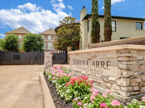 122 Vieux Carre Drive, Houston TX 77009