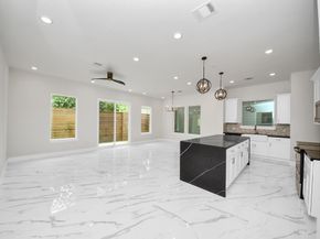 5908 Saint Augustine Street B, Houston TX 77021
