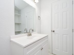 5814 Belneath Street, Houston TX 77033
