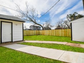 5814 Belneath Street, Houston TX 77033