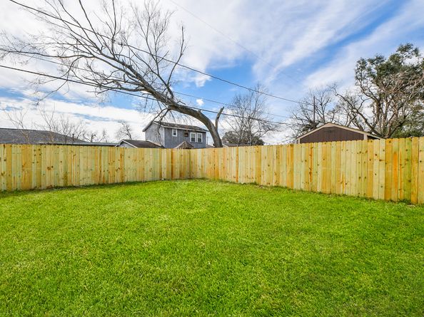 5814 Belneath Street, Houston TX 77033
