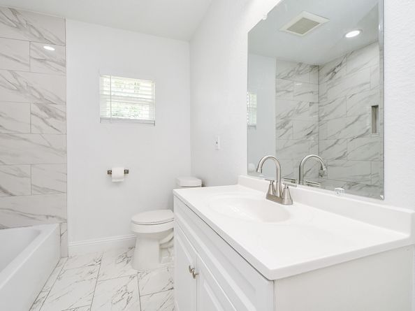 5814 Belneath Street, Houston TX 77033