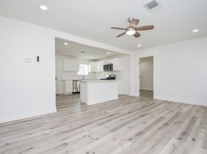 5814 Belneath Street, Houston TX 77033