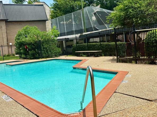 8415 Hearth Drive 36, Houston TX 77054