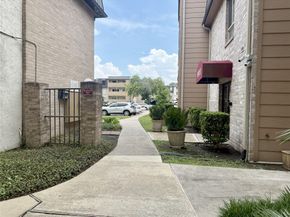 8415 Hearth Drive 36, Houston TX 77054