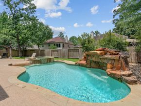 23 Murmuring Creek Place, The Woodlands TX 77385